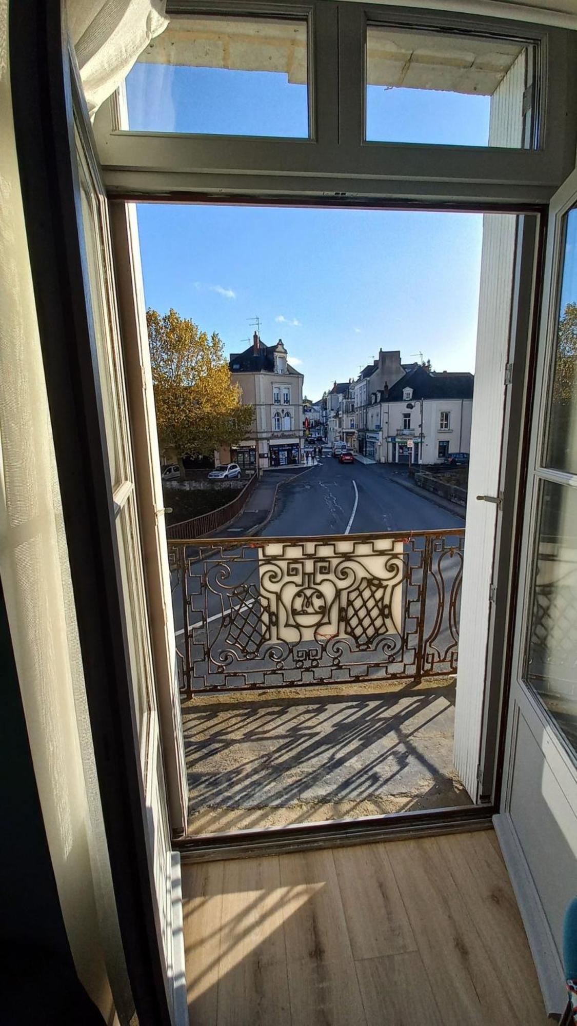 Segre Centre ✰ Studio ✰ 24M² ✰ Cuisne ✰ Wifi ✰ Tout Neuf! Eksteriør bilde