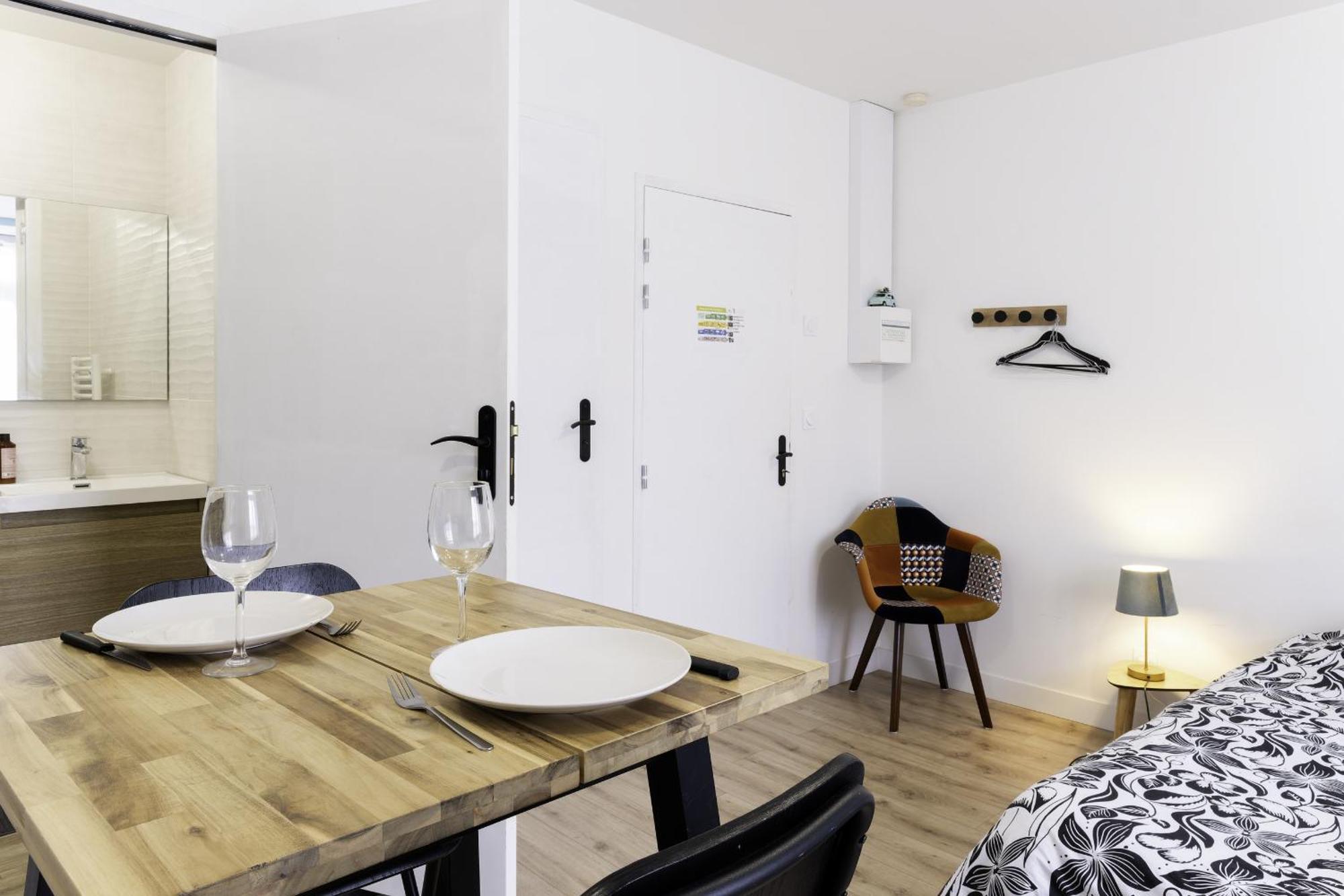 Segre Centre ✰ Studio ✰ 24M² ✰ Cuisne ✰ Wifi ✰ Tout Neuf! Eksteriør bilde